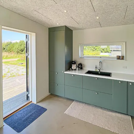 3 Bedroom Amazing In Vaeggerlose Bøtø By