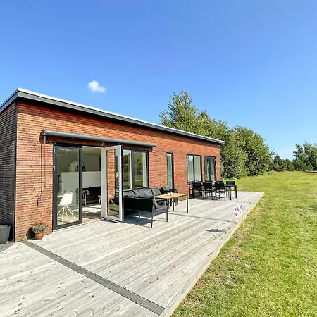3 Bedroom Amazing In Vaeggerlose Bøtø By