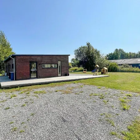 Casa vacanze 3 Bedroom Amazing In Vaeggerlose